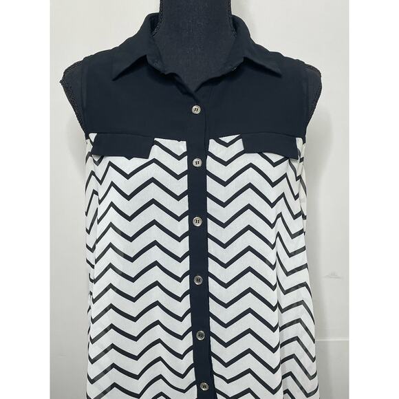 Sans Souci Sleeveless Tank Blouse Black White‎ Geometric Pattern ZigZag S Button - Picture 4 of 10